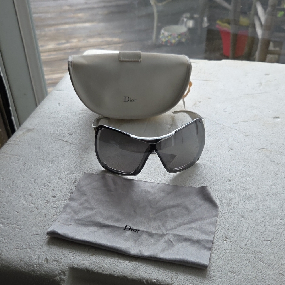 Dior Silver Shield Over Shine Sunglasses with Gray Lenses Y2k Rare Trend